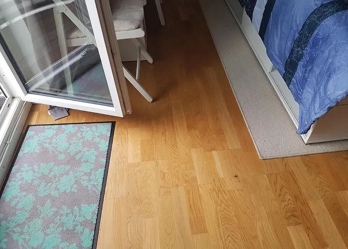 Zimmer Mit Eigenem Bad In Maerchenstadt!
